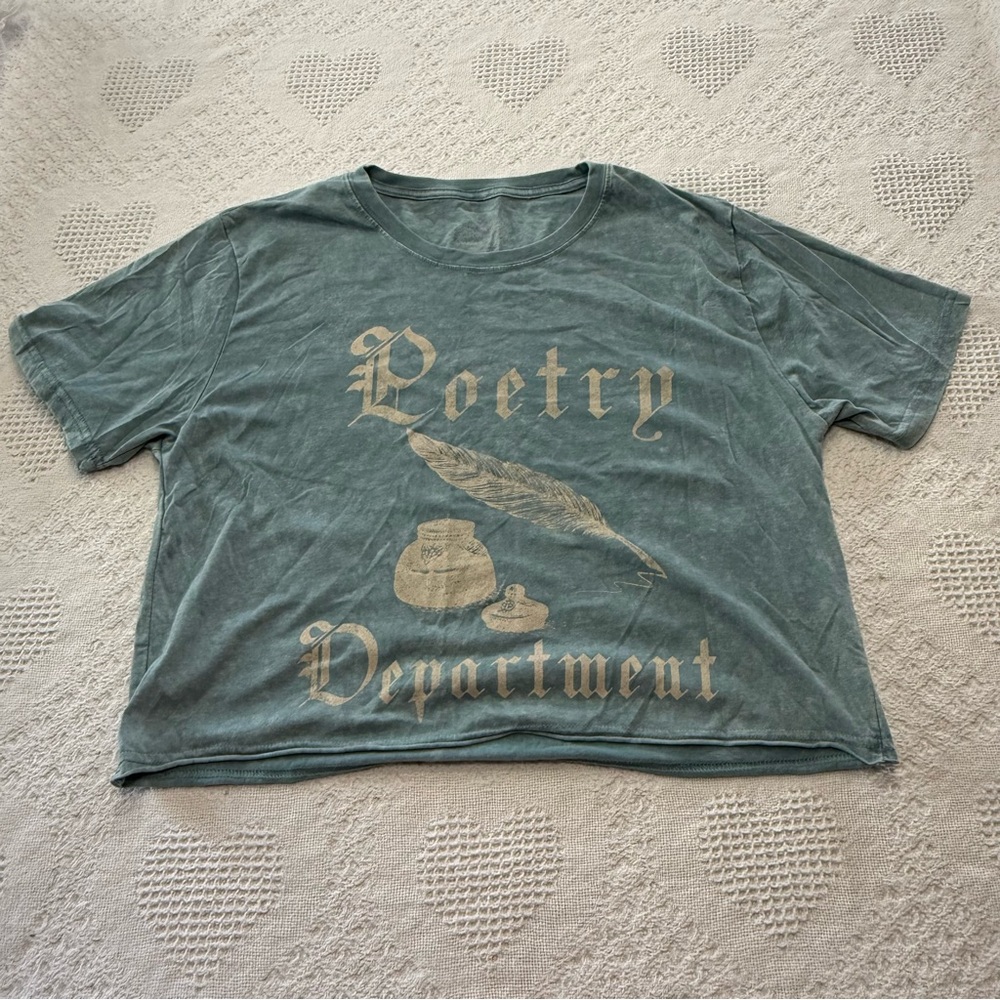 Goodie Two Sleeves “Poetry Department” Cropped Tee (L)